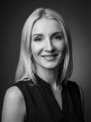 Julia Di, founder of Flowers Time